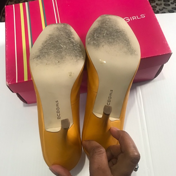 BCBGirls ARIEL Yellow Opalescent Peep Toe Heels - Picture 7 of 7